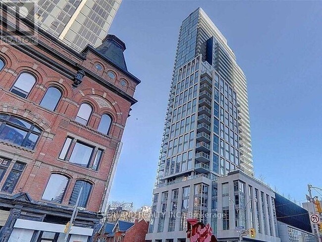 Building Photo - 2801-2803 GLOUCESTER St
