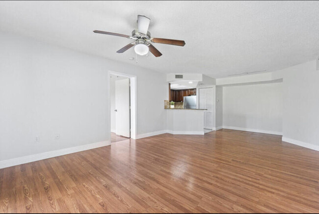 Building Photo - 4187 N Haverhill Rd