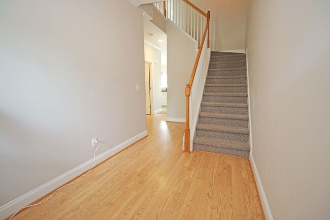 Foto del edificio - 3 Bedroom, 2.5 Bath Townhome in Pennington...