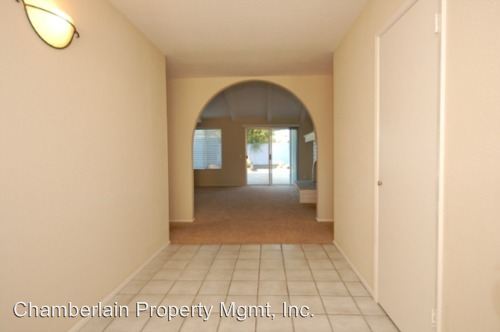 Building Photo - 2630 Abedul St