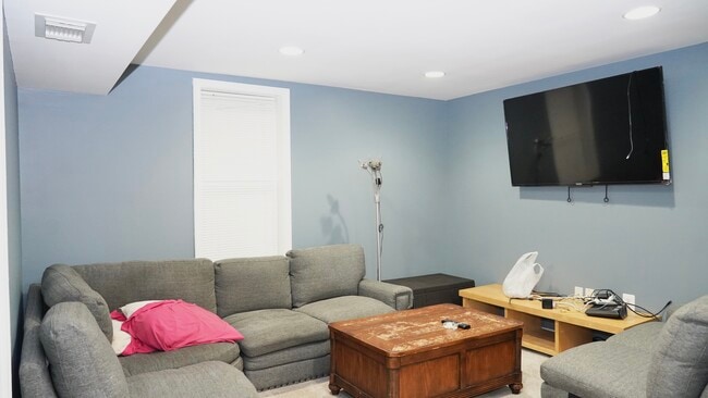 Foto del edificio - 1516 Gridley Ln