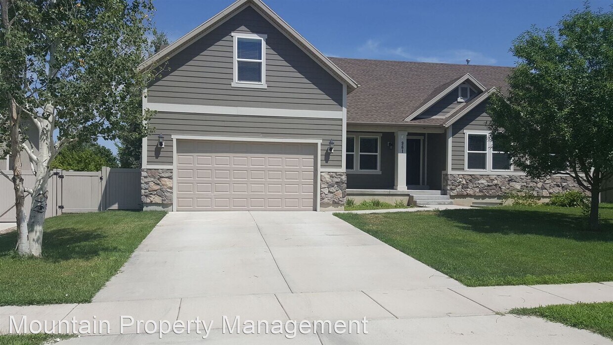Primary Photo - 8 br, 5 bath House - 961 E. 650 S.