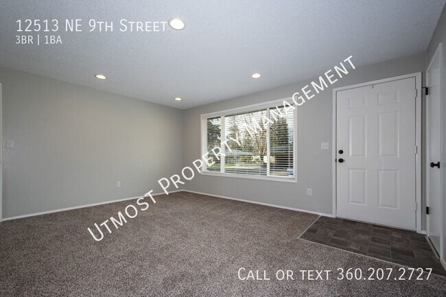 Foto del edificio - 12513 NE 9th St
