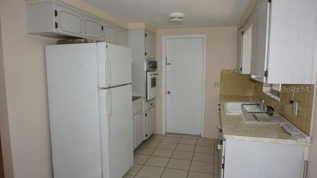 Building Photo - 7703 Topay Ln