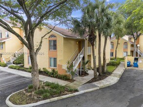 Building Photo - 1076 Coral Club Dr