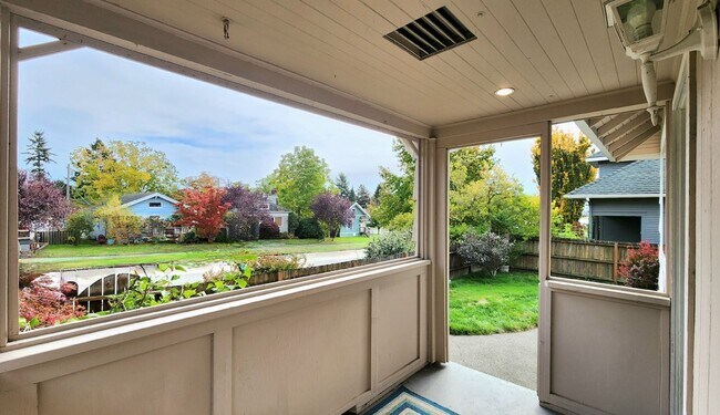 Foto del edificio - 2 Bedroom Home in Everett