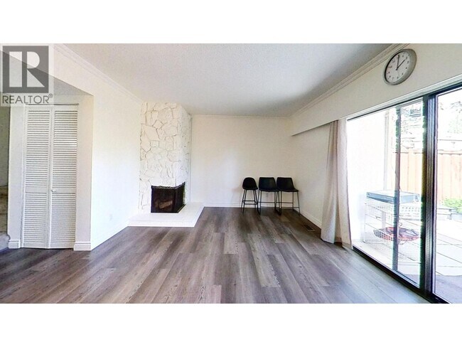 Photo du bâtiment - 9411 Glendower Dr