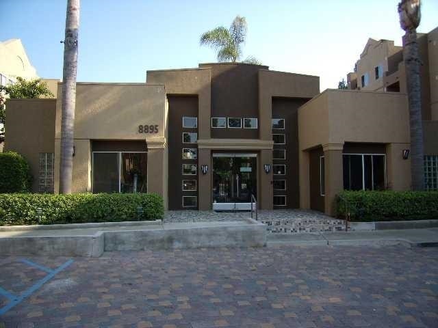 Building Photo - 3520 Lebon Dr