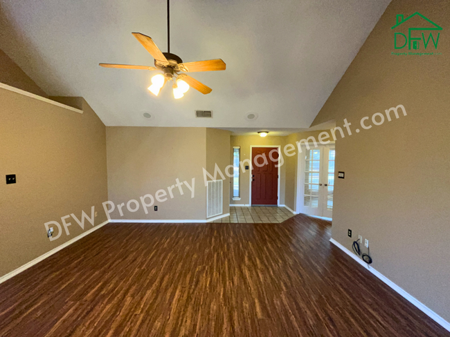 Foto del edificio - Charming 3-Bedroom Home in Watauga, TX!