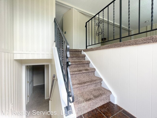 Building Photo - 5 br, 3 bath House - 9709 S. Altamont Dr.