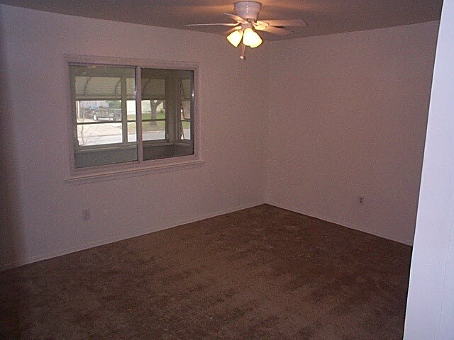 Foto del edificio - 4733 Adler Ave