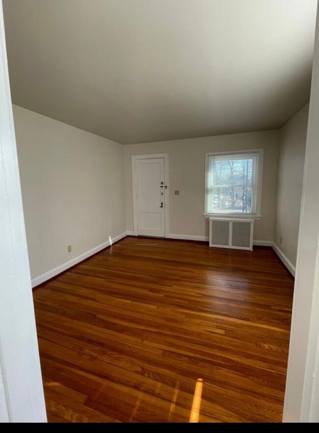 Family Room - 4419 Erie Ave