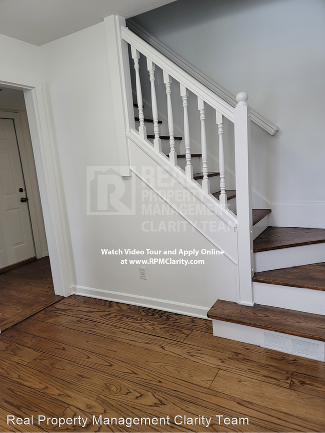 Building Photo - 4 br, 2.5 bath House - 2615 Underhill Rd