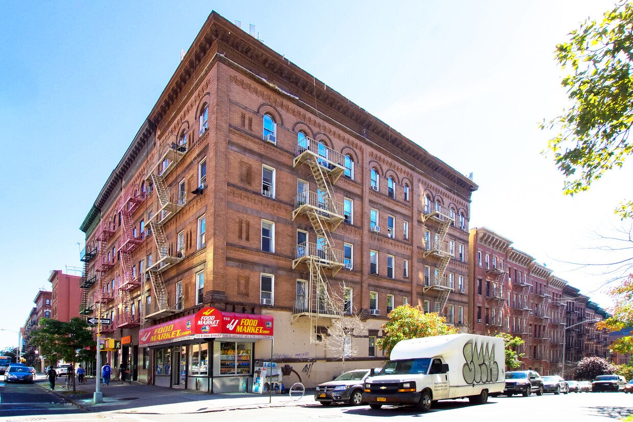Primary Photo - 1551 Lexington Ave