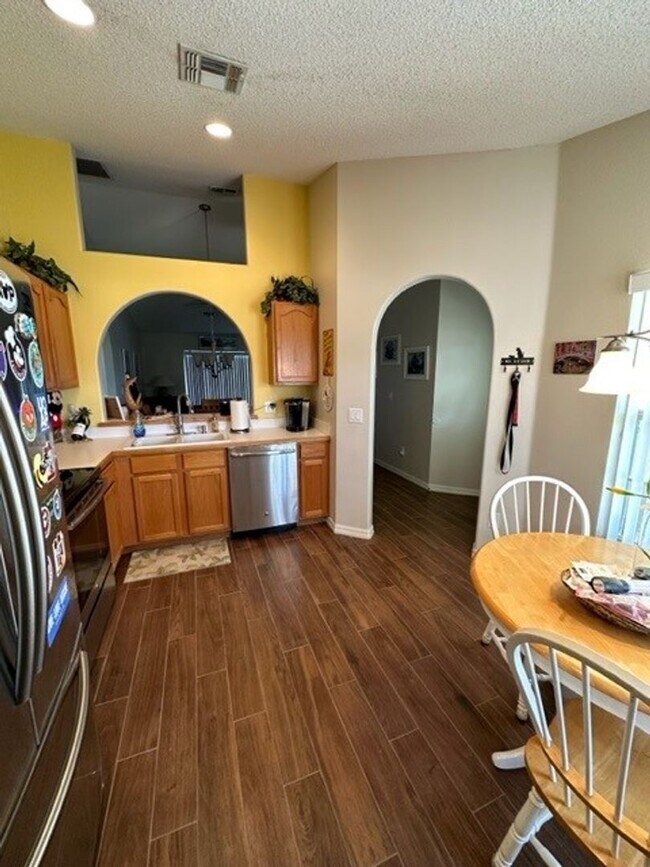 Foto del edificio - 3/2 WITH POOL close to Disney! Pool and la...