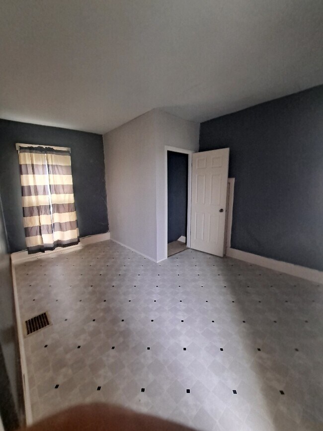 360 W Washington St, Dunkirk, IN 47336 House for Rent in Dunkirk, IN