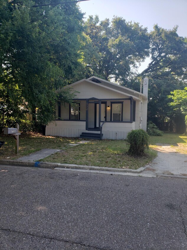 Primary Photo - 730 Escambia St