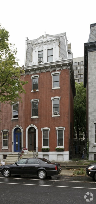 Primary Photo - 2030 Spring Garden St