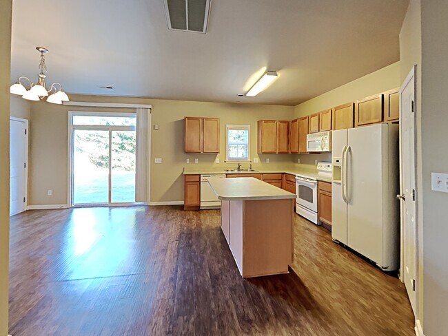 Building Photo - 42 Tuscarora Lane