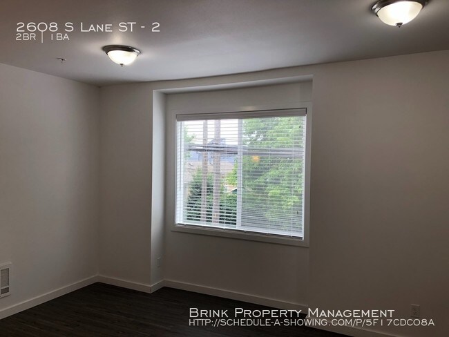 Foto del edificio - Gorgeous 2-Bed Minutes from Downtown!