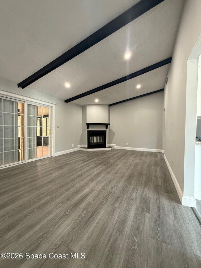 Foto del edificio - 130 Cascade Ave SE