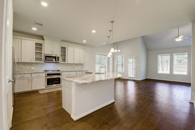 Building Photo - New construction 4 BD / 3.5 BR in The Wood...