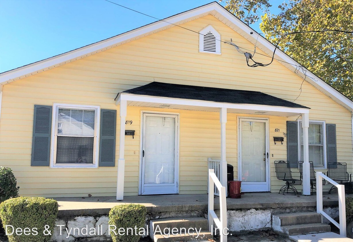 Primary Photo - 2 br, 1 bath House - 819 Maple St