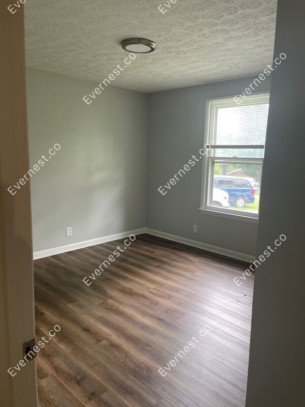 Foto del edificio - 113 Hillwood Ct