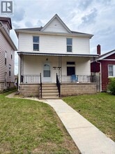 Building Photo - 820 Marion Ave