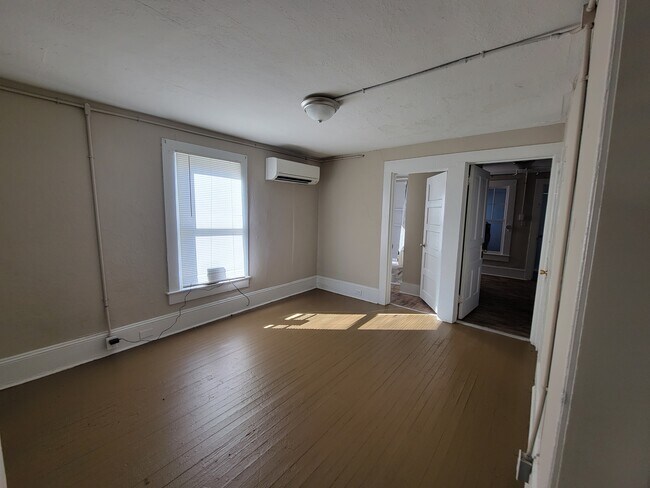 Foto del edificio - 902 East St