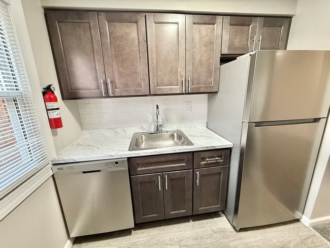 Kitchen - Bucks Meadow Apartments