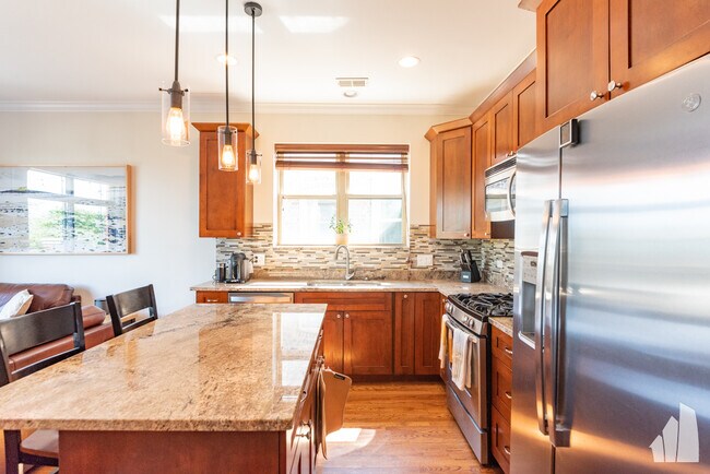 Foto del edificio - 3241 W Palmer St