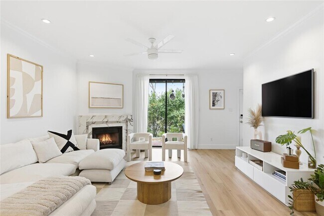 Foto del edificio - 1501 Barton Springs Rd