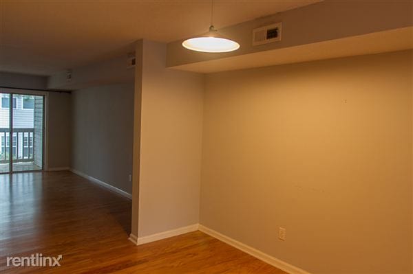 Building Photo - 149 Schultz St