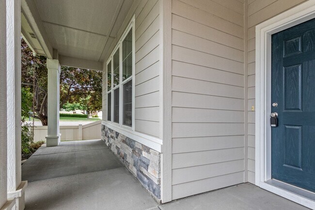 Foto del edificio - ** $500 MOVE IN SPECIAL ** LOW MAINTENANCE...