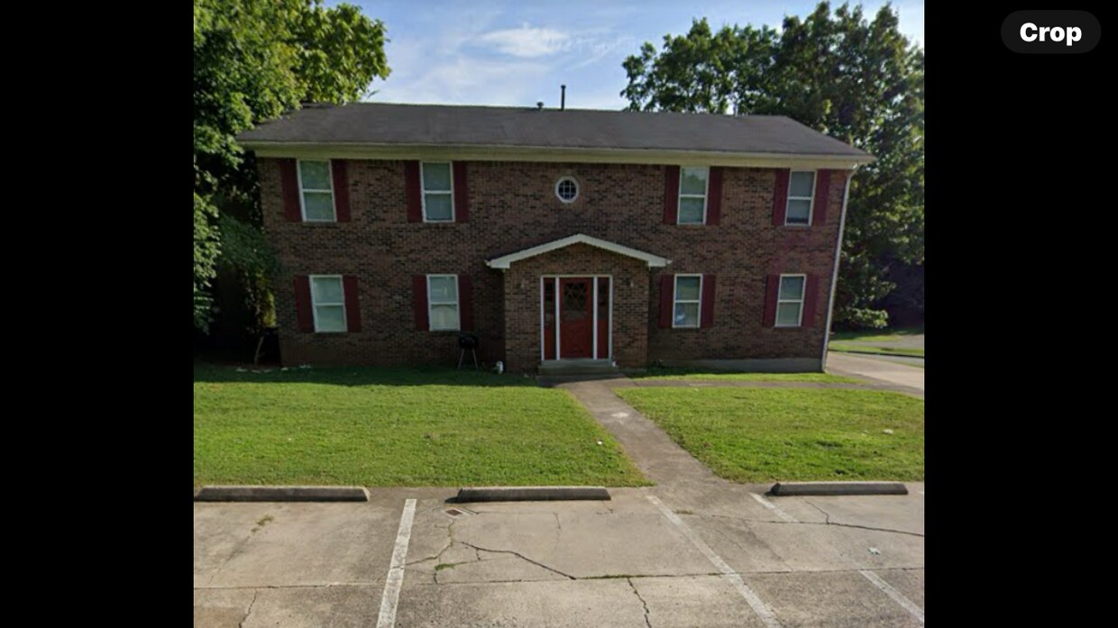 Primary Photo - 403 E Daugherty Ave