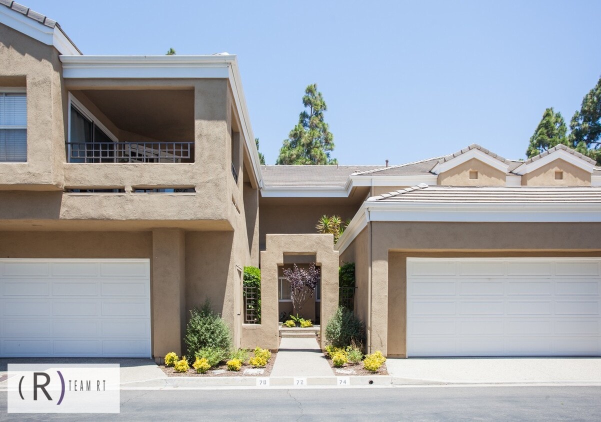 Primary Photo - Fully Furnished 3be/3ba Home in Desirable ...