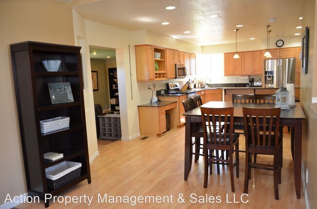 Building Photo - 4 br, 3.5 bath House - 5863 Jamiah Drive