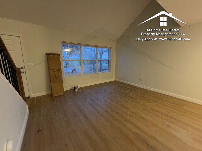 Foto del edificio - 1011-1013 Greystone Court