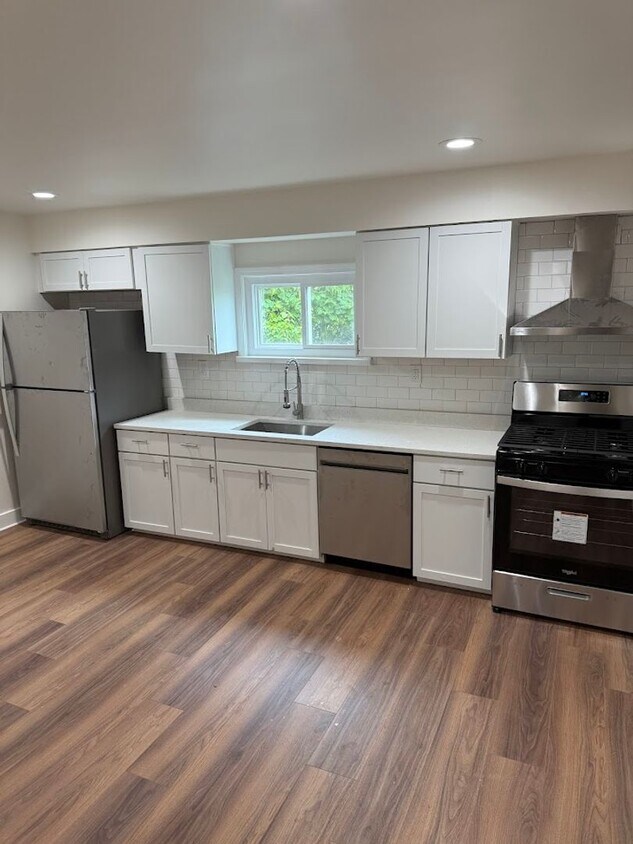 Foto principal - 420 Tintsman Ave