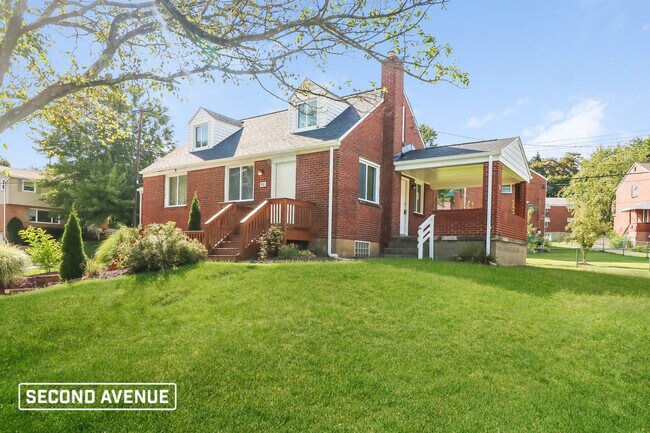 Foto del edificio - 701 Crestview Dr
