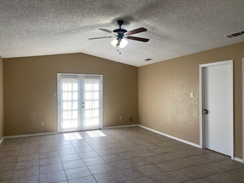 Building Photo - 4425 Fairgate Dr
