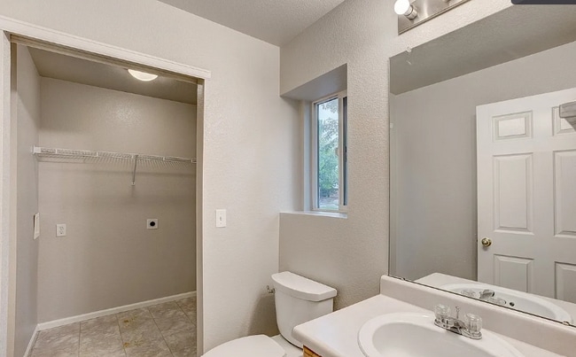 Building Photo - 6615 Desert Willow Way