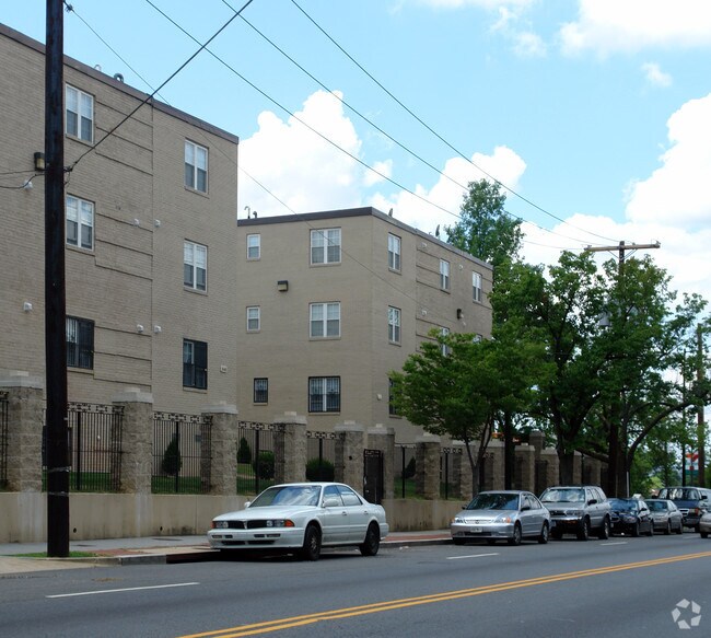 948 Eastern Ave NE, Washington, DC 20019 Apartments in Washington, DC