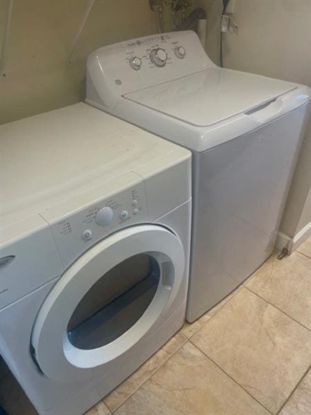 Building Photo - 3590 Blue Lake Dr