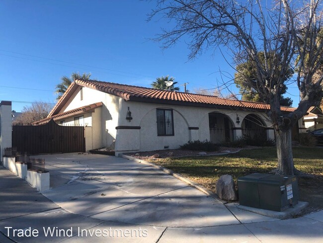 Foto del edificio - 3 br, 2 bath House - 1101 OAK TREE LANE