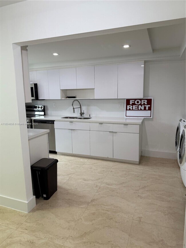 Foto del edificio - 6350 SW 139th Ct