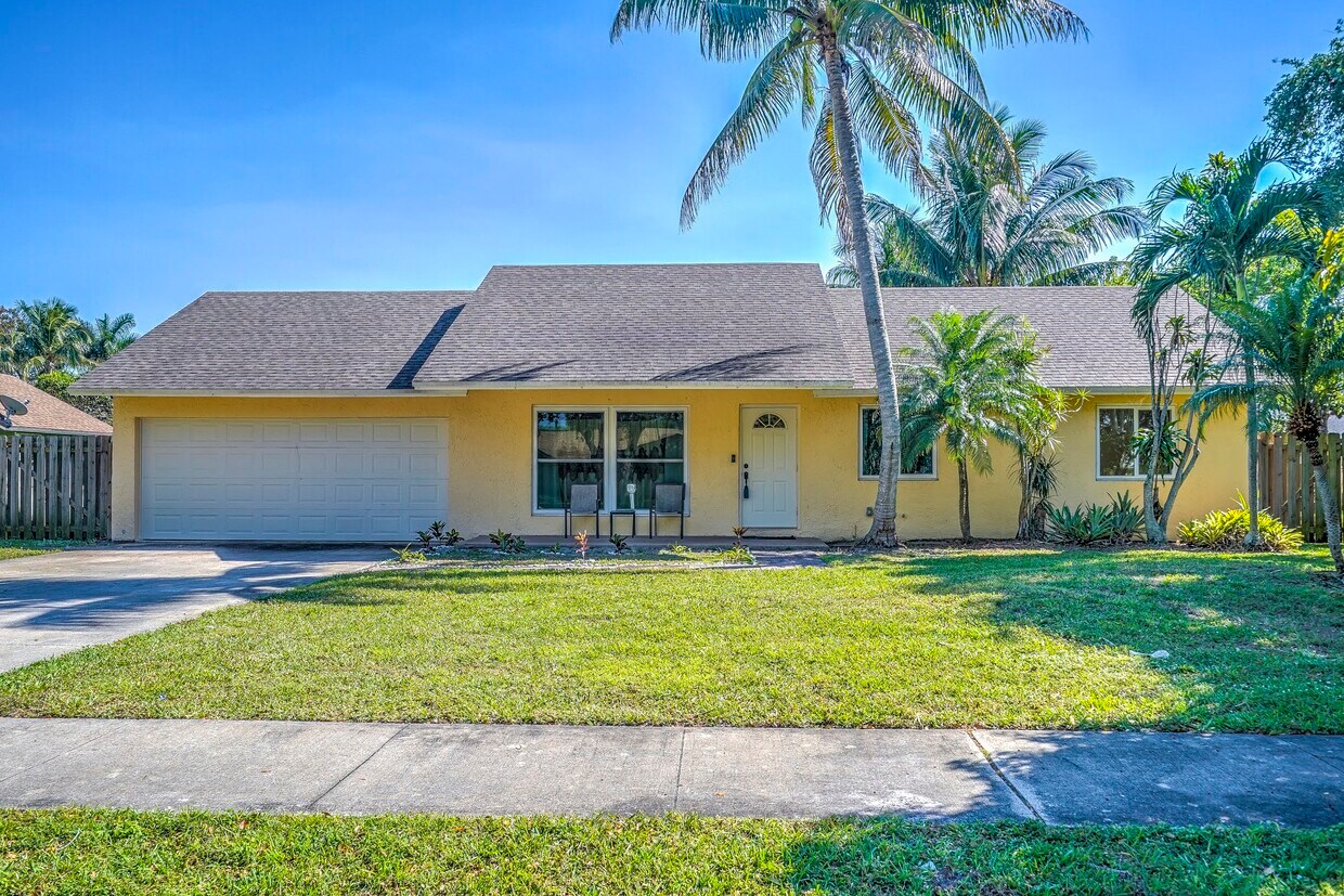 Primary Photo - 1386 Fulmar Dr