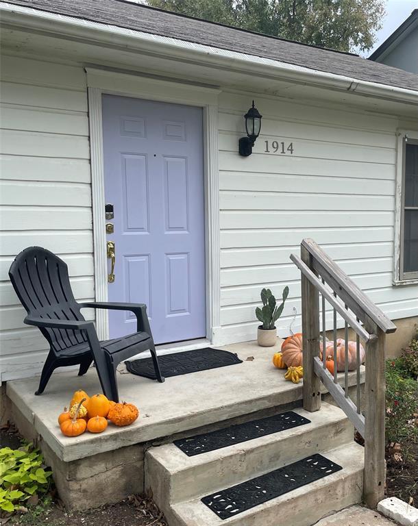 Foto del edificio - 1914 W 38th St