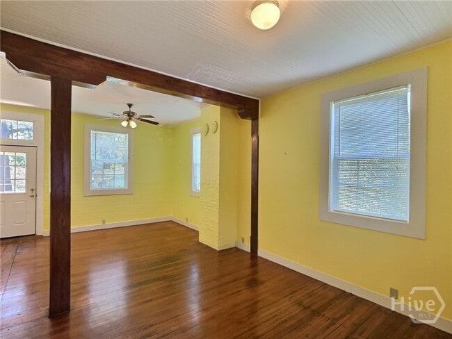 Building Photo - 42 Van Horne Ave